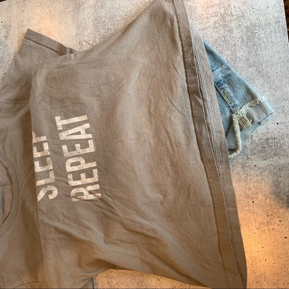 PORT & CO TEACHER GRAPHIC TEE SHIRT LOGO T SIZE S - Picture 8 of 10